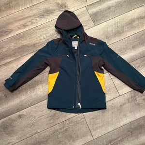 Boys Size 7/8 Raincoat wind breaker NWOT